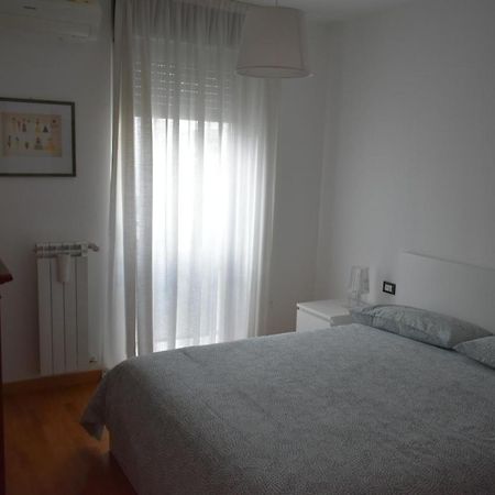 Ferienwohnung House Promenade Santa Giulia Mailand Exterior foto