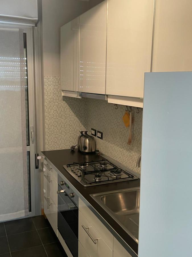 Ferienwohnung House Promenade Santa Giulia Mailand Exterior foto